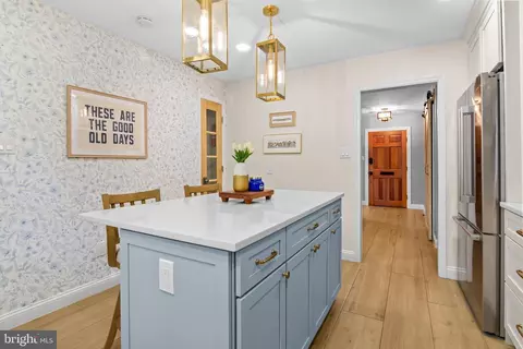 Kitchen - 296 Halsey Rd, Annapolis, MD 21401 photo 5 of 9