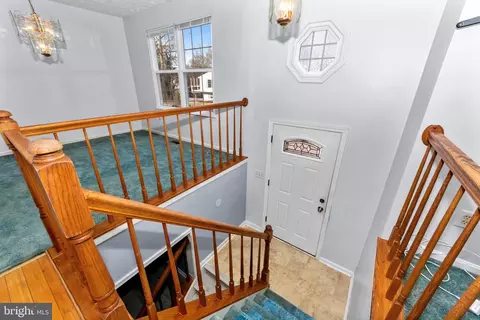 719 203rd St, Pasadena, MD 21122 photo 4