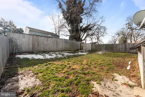 719 203rd St, Pasadena, MD 21122 photo 49