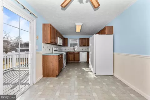 719 203rd St, Pasadena, MD 21122 photo 5