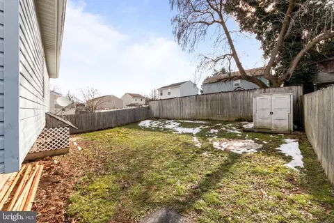 719 203rd St, Pasadena, MD 21122 photo 3