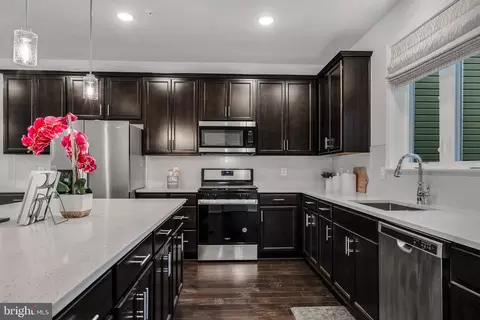 Kitchen - 3248 Watershed Blvd, Laurel, MD 20724 photo 2 of 3