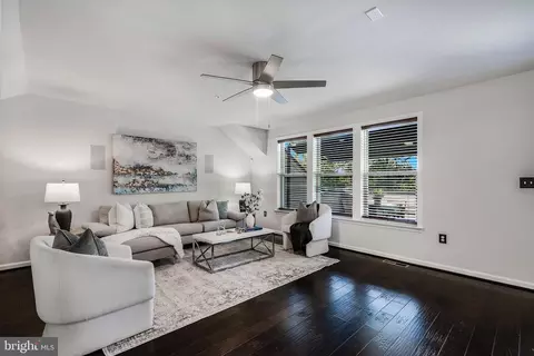 Living - 3248 Watershed Blvd, Laurel, MD 20724 photo 4 of 5