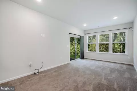 Living - 3248 Watershed Blvd, Laurel, MD 20724 photo 3 of 5