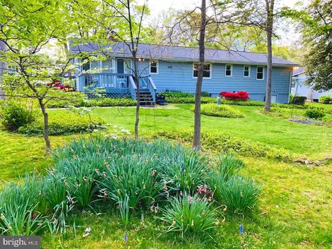 309 Fernwood Dr, Severna Park, MD 21146