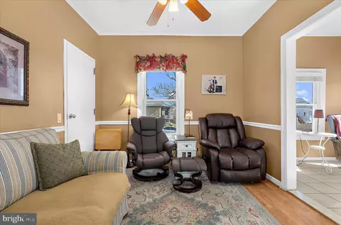 Living - 317 Doris, Baltimore, MD 21225 photo 2 of 3