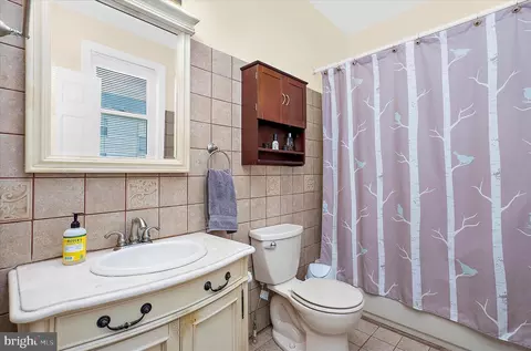 Bath - 317 Doris, Baltimore, MD 21225 photo 1 of 5