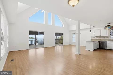 Living - 3641 Branhum Rd, Edgewater, MD 21037 photo 6 of 6