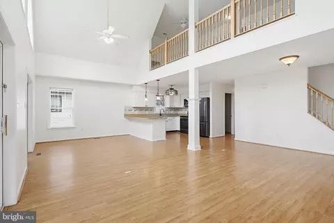 Living - 3641 Branhum Rd, Edgewater, MD 21037 photo 5 of 6