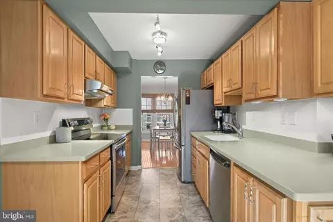 Kitchen - 1762 Lang Dr, Crofton, MD 21114 photo 6 of 6