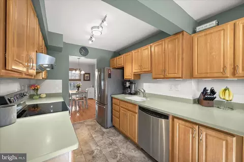 Kitchen - 1762 Lang Dr, Crofton, MD 21114 photo 2 of 6