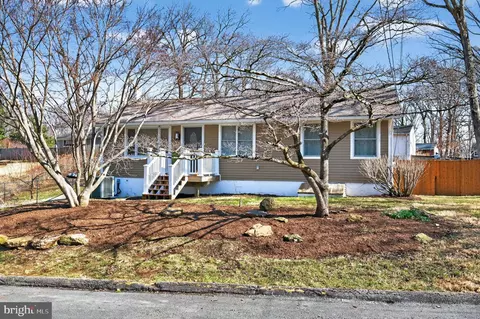 25 Lincoln Pkwy, Annapolis, MD 21401