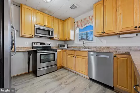 1110 Murray Dr, Edgewater, MD 21037 photo 6