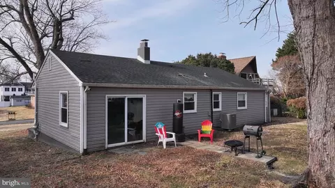1110 Murray Dr, Edgewater, MD 21037 photo 4