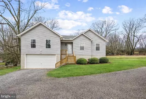 1564 Colony Rd, Pasadena, MD 21122