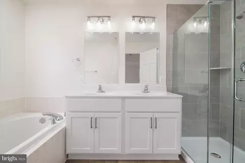 Bath - 1976 Camelia Ct, Odenton, MD 21113 photo 1 of 1