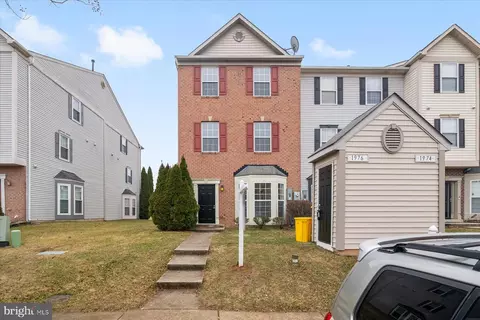 Exterior - 1976 Camelia Ct, Odenton, MD 21113 photo 2 of 3