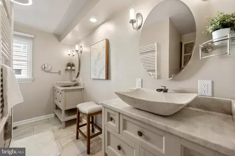 Bath - 3319 Mulberry St, Edgewater, MD 21037 photo 1 of 4