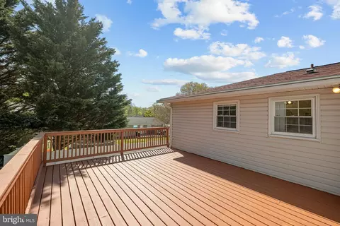 Exterior - 3319 Mulberry St, Edgewater, MD 21037 photo 8 of 17