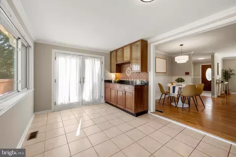 Entry Way - 3319 Mulberry St, Edgewater, MD 21037 photo 2 of 2