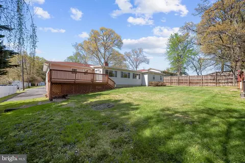 Exterior - 3319 Mulberry St, Edgewater, MD 21037 photo 5 of 17