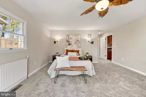 Bedroom - 3319 Mulberry St, Edgewater, MD 21037 photo 2 of 7