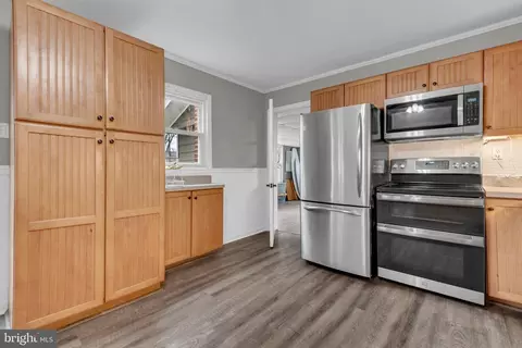 Kitchen - 903 Pine Trl, Arnold, MD 21012 photo 4 of 4