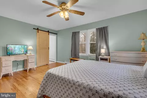 Bedroom - 903 Pine Trl, Arnold, MD 21012 photo 4 of 9