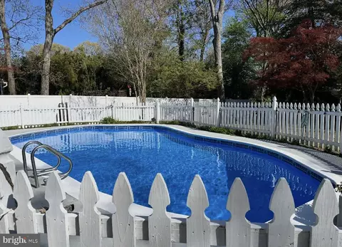 Exterior - 903 Pine Trl, Arnold, MD 21012 photo 13 of 20