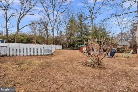 Exterior - 903 Pine Trl, Arnold, MD 21012 photo 5 of 20