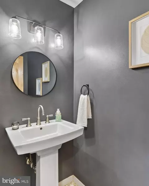 Bath - 349 Epping Way, Annapolis, MD 21401 photo 1 of 4