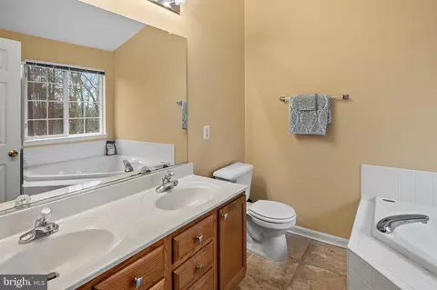 2720 Summers Ridge Dr, Odenton, MD 21113 photo 20