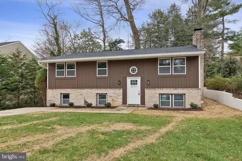 Exterior - 1041 Skyview Dr, Annapolis, MD 21409 photo 4 of 14