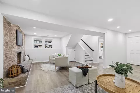 Living - 1041 Skyview Dr, Annapolis, MD 21409 photo 3 of 7