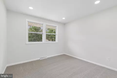 Bedroom - 1041 Skyview Dr, Annapolis, MD 21409 photo 5 of 9