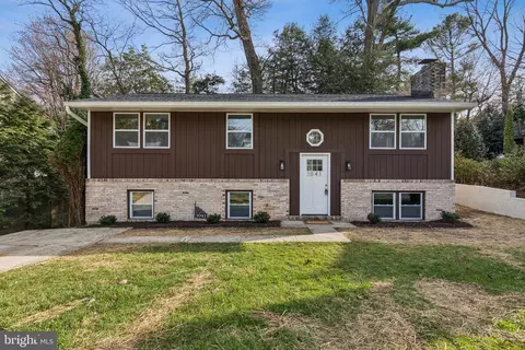 1041 Skyview Dr, Annapolis, MD 21409