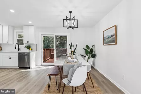 Dining - 1041 Skyview Dr, Annapolis, MD 21409 photo 2 of 2