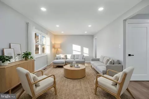 Living - 497 Bruce Ave, Odenton, MD 21113 photo 5 of 5