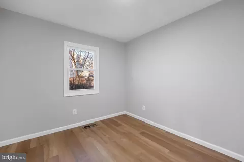 Entry Way - 497 Bruce Ave, Odenton, MD 21113 photo 7 of 9