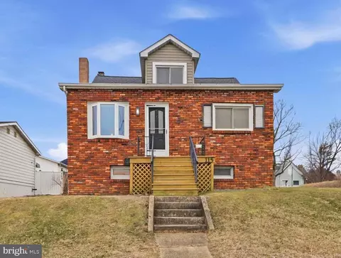 115 9th Ave, Brooklyn Park, MD 21225