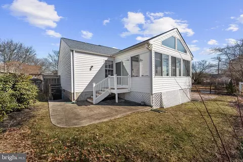 Exterior - 1215 Markham Ln, Pasadena, MD 21122 photo 1 of 7