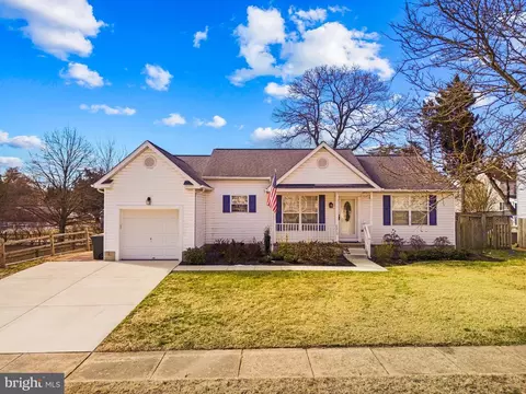 1215 Markham Ln, Pasadena, MD 21122