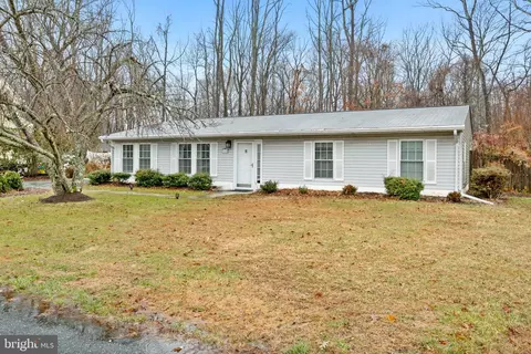 3644 N Carolina Ave, Edgewater, MD 21037