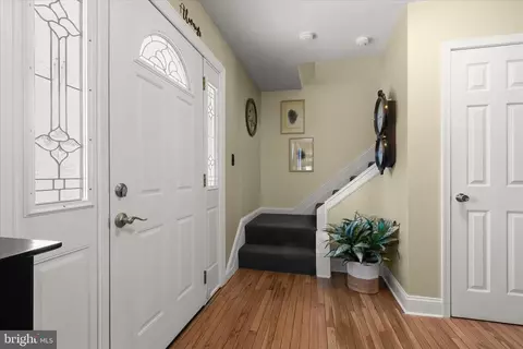Entry Way - 604 231st St, Pasadena, MD 21122 photo 3 of 3