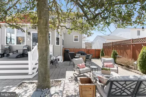 Exterior - 604 231st St, Pasadena, MD 21122 photo 7 of 9