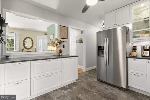 Kitchen - 604 231st St, Pasadena, MD 21122 photo 3 of 3
