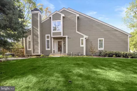 2804 Pennypond Ln N, Annapolis, MD 21401