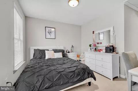 Bedroom - 715 Walnut Ave, North Beach, MD 20714 photo 5 of 6