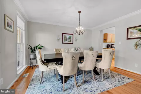 Dining - 715 Walnut Ave, North Beach, MD 20714 photo 1 of 2