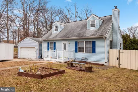 1003 Lee Rd, Glen Burnie, MD 21061